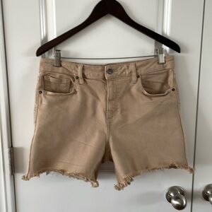 Carly Jean LA Revy khaki Jean shorts women’s size L large